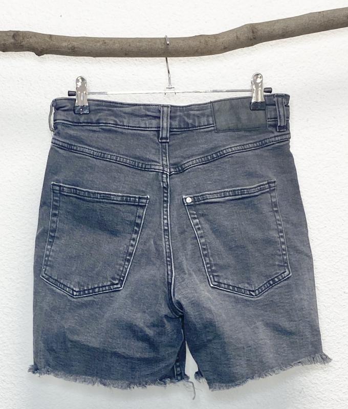 Short Fille 14 ans